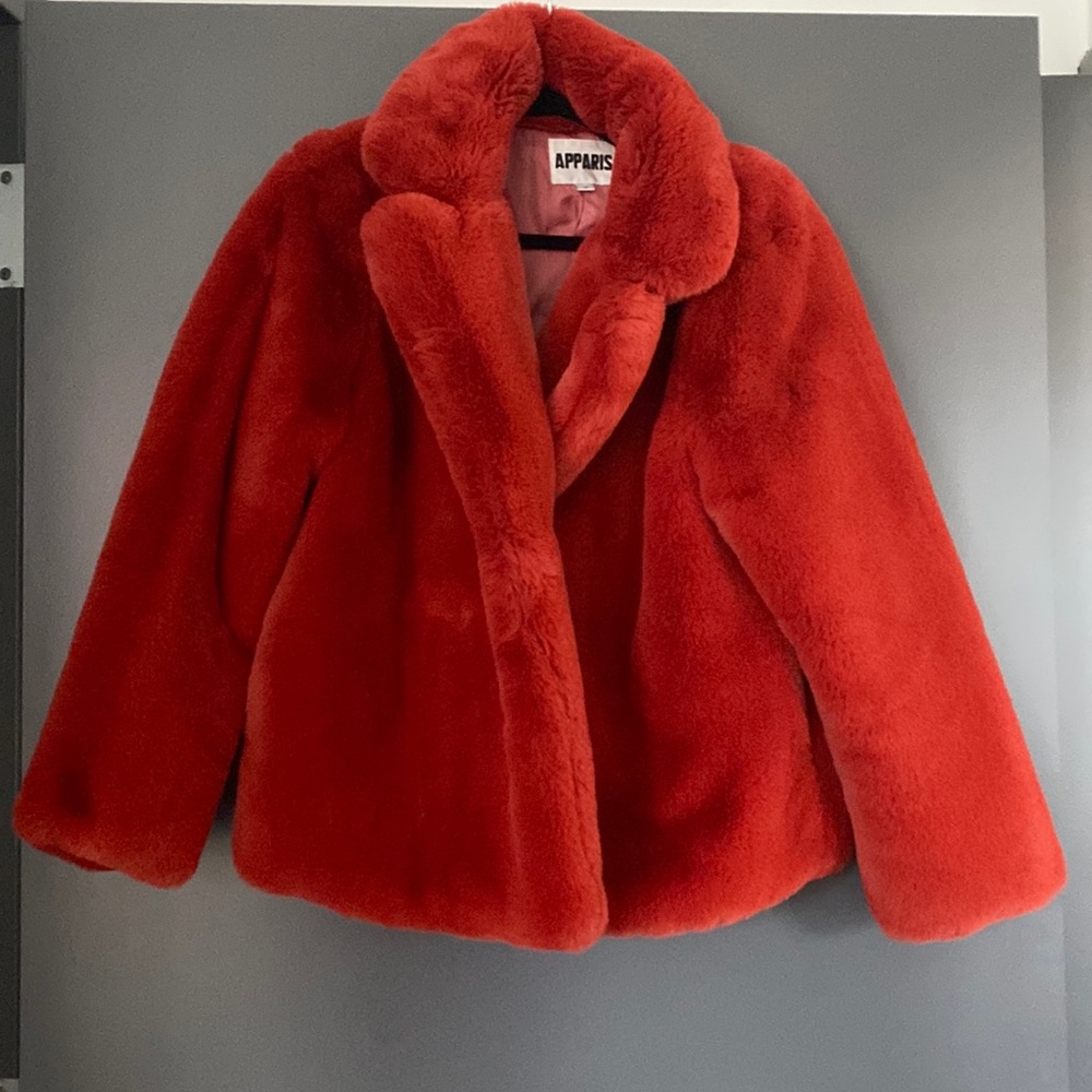 Apparis red coat size M